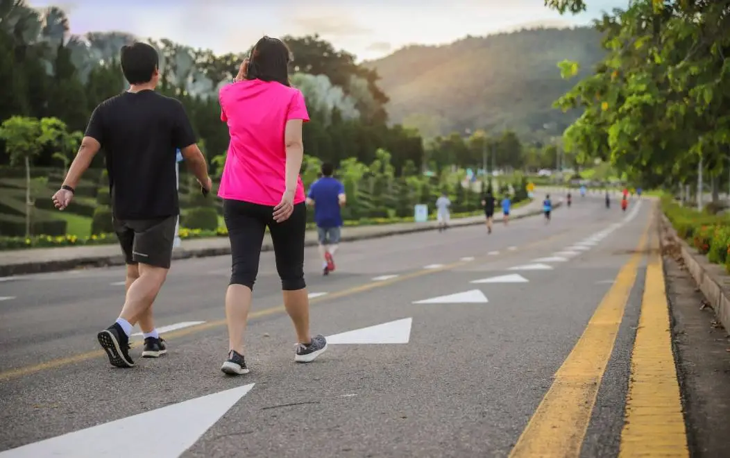 10 Factor to Walking Benefits, According to Experts