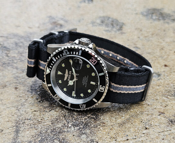 Purchase the Invicta Automatic Pro Diver Watch