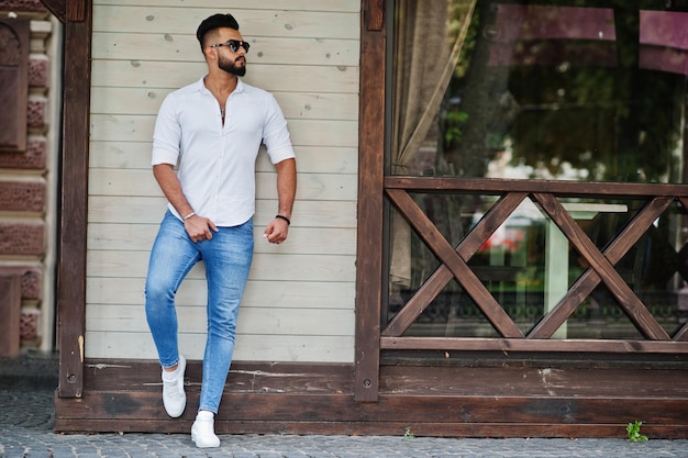 Simple Spring Outfit for Men
