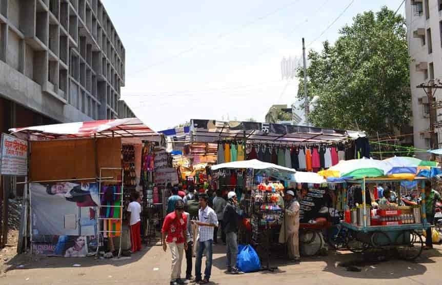 Fashion Street MG Road Pune vs Camp