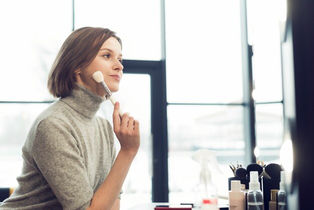 How to Apply Makeup Step by Step