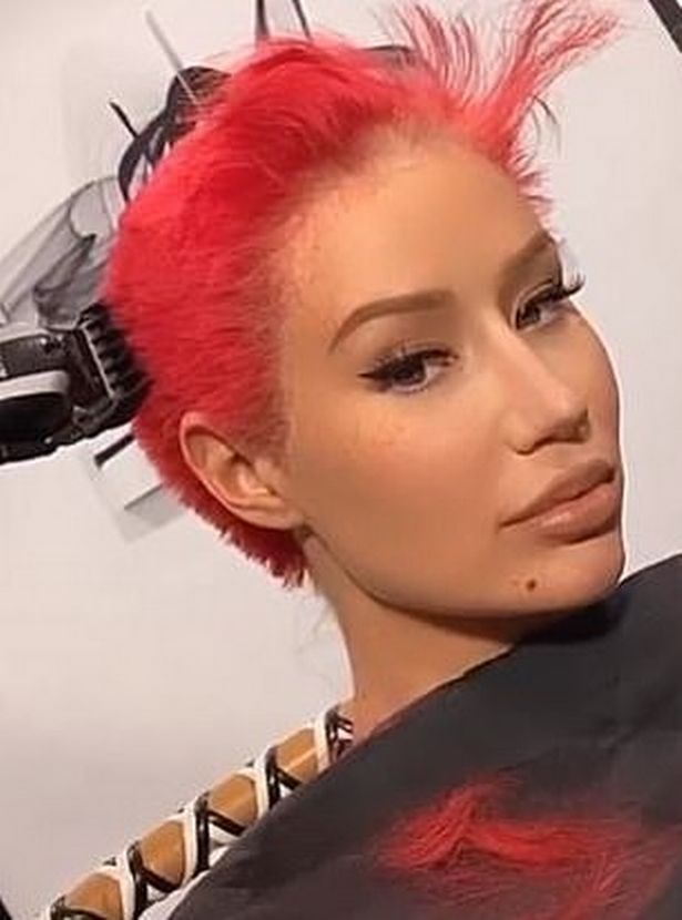 Iggy Azalea 'unrecognisable' as she shaves head in dramatic transformation - Mirror Online